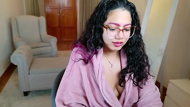 Snapshot of SelenaBlumX chatting on January 29, 1:37 am SelenaBlumX online show from January 29, 1:37 am