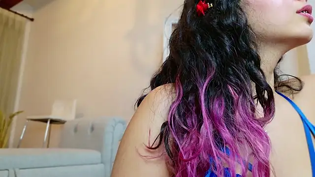 Snapshot of SelenaBlumX chatting on February 5, 12:10 am SelenaBlumX online show from February 5, 12:10 am