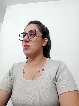 Snapshot of CHARLOTTE_1711 chatting on February 16, 11:05 pm CHARLOTTE 1711 online show from February 16, 11:05 pm