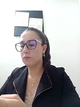 Snapshot of CHARLOTTE_1711 chatting on February 19, 12:25 am CHARLOTTE 1711 online show from February 19, 12:25 am