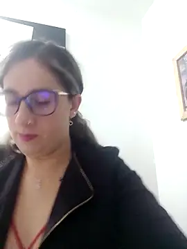 Snapshot of CHARLOTTE_1711 chatting on February 26, 1:21 am CHARLOTTE 1711 online show from February 26, 1:21 am