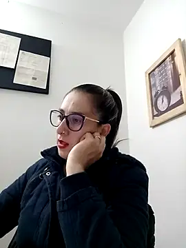 Snapshot of CHARLOTTE_1711 chatting on March 4, 11:43 pm CHARLOTTE 1711 online show from March 4, 11:43 pm