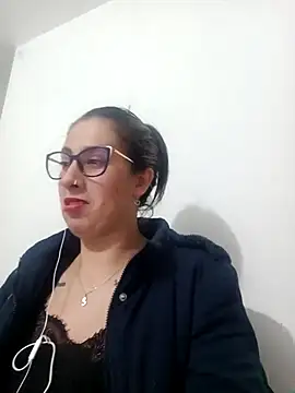 Snapshot of CHARLOTTE_1711 chatting on March 6, 2:19 am CHARLOTTE 1711 online show from March 6, 2:19 am