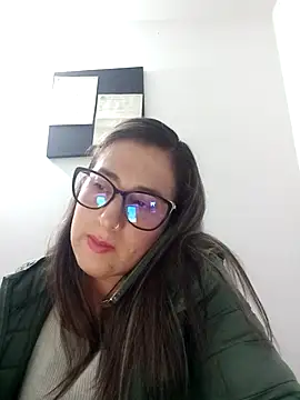 Snapshot of CHARLOTTE_1711 chatting on March 14, 2:31 am CHARLOTTE 1711 online show from March 14, 2:31 am
