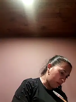 Snapshot of CHARLOTTE_1711 chatting on September 17, 4:58 am CHARLOTTE 1711 online show from September 17, 4:58 am