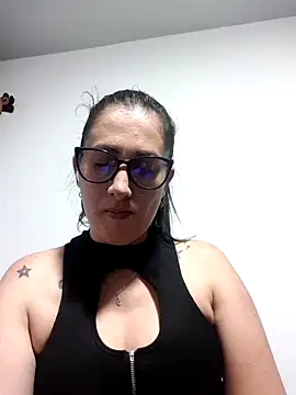 Snapshot of CHARLOTTE_1711 chatting on October 3, 3:58 am CHARLOTTE 1711 online show from October 3, 3:58 am