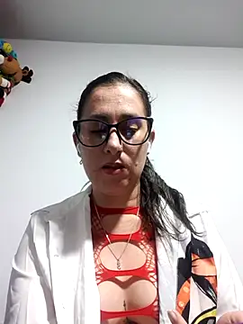 Snapshot of CHARLOTTE_1711 chatting on October 6, 3:48 am CHARLOTTE 1711 online show from October 6, 3:48 am