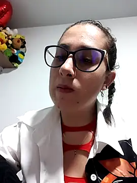 Snapshot of CHARLOTTE_1711 chatting on October 18, 4:04 am CHARLOTTE 1711 online show from October 18, 4:04 am
