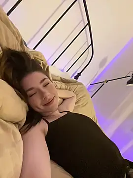 Mary Leaf online show from February 11, 2:46 am