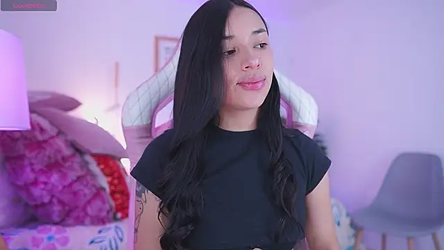 Snapshot of Hade_collinss chatting on February 11, 5:18 pm Hade collinss online show from February 11, 5:18 pm