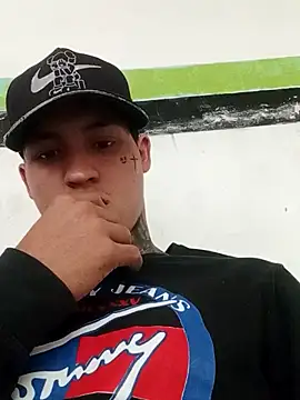 Briangalleta online show from September 17, 3:57 pm