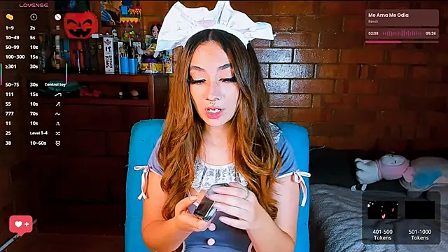 Snapshot of Annycolin_ chatting on November 6, 4:46 am Annycolin online show from November 6, 4:46 am