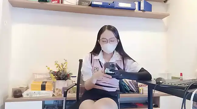 Snapshot of Lush-Office chatting on February 15, 12:15 am Lush-Office online show from February 15, 12:15 am