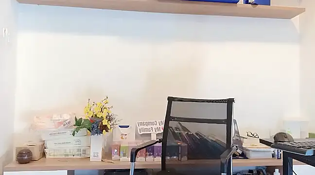 Snapshot of Lush-Office chatting on March 2, 2:32 pm Lush-Office online show from March 2, 2:32 pm