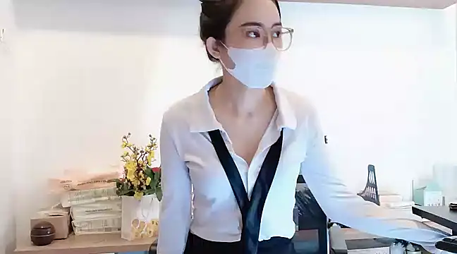 Snapshot of Lush-Office chatting on March 20, 12:08 am Lush-Office online show from March 20, 12:08 am