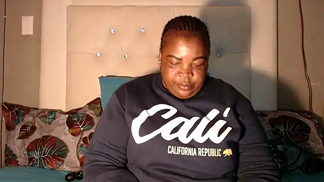 omalicha98 online show from April 13, 6:30 am