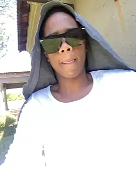 snotLoud online show from January 11, 8:30 am