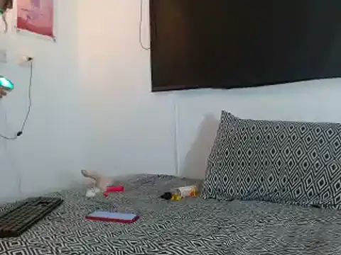 samantha ferrer28 online show from March 14, 8:10 am