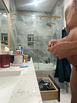 carlospingalinda online show from November 17, 1:55 am