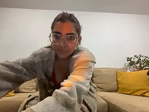Snapshot of MartinaSooler chatting on February 3, 5:07 am MartinaSooler online show from February 3, 5:07 am