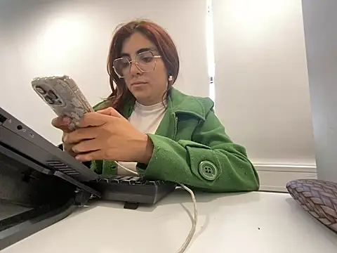 Snapshot of MartinaSooler chatting on February 3, 8:35 pm MartinaSooler online show from February 3, 8:35 pm