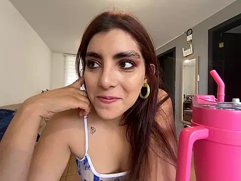 Snapshot of MartinaSooler chatting on March 9, 8:10 pm MartinaSooler online show from March 9, 8:10 pm