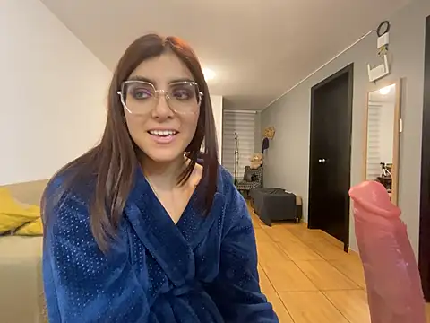 Snapshot of MartinaSooler chatting on March 12, 5:46 am MartinaSooler online show from March 12, 5:46 am