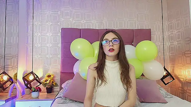 Snapshot of victoriapalmerfg chatting on March 17, 7:48 pm victoriapalmerfg online show from March 17, 7:48 pm