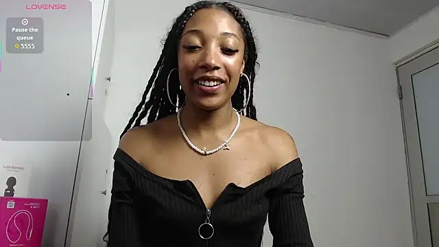 Snapshot of esmeralda-bk chatting on November 25, 9:15 pm esmeralda-bk online show from November 25, 9:15 pm