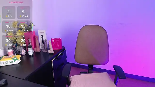 esmeralda-bk online show from March 26, 10:15 pm