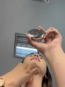 Snapshot of Aitana_Hilton_ chatting on March 10, 11:42 am Aitana Hilton online show from March 10, 11:42 am