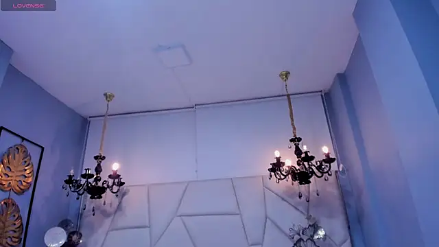 Snapshot of Aitana_Hilton_ chatting on November 28, 12:19 pm Aitana Hilton online show from November 28, 12:19 pm