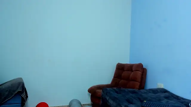 Charlotte curvy  online show from March 10, 11:06 pm