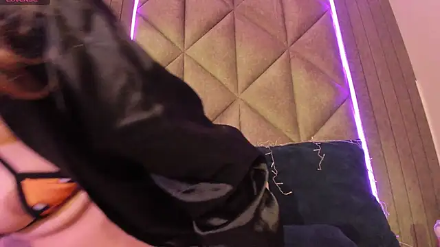 SabrinaSpell  online show from March 18, 2:59 pm