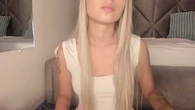 SabrinaSpell  online show from October 1, 11:49 am