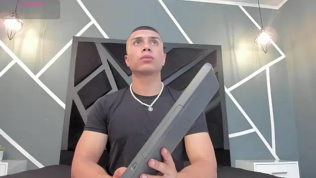 bruno cavalli online show from January 8, 5:15 pm