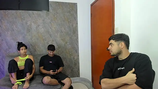 Snapshot of blueroom_party chatting on March 8, 12:41 pm blueroom party online show from March 8, 12:41 pm