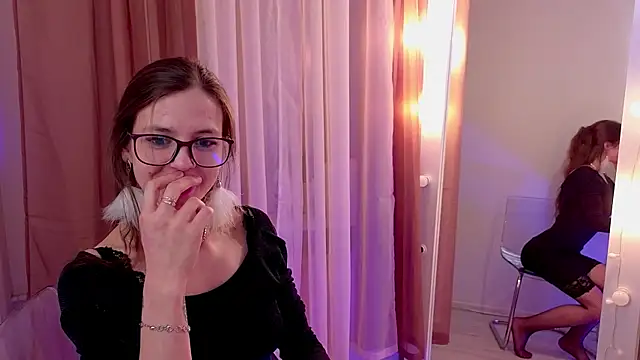 Iriss Miller online show from January 28, 12:36 am