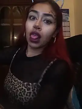 Snapshot of AnonymousGirl chatting on November 1, 12:45 am AnonymousGirl online show from November 1, 12:45 am