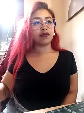 Snapshot of AnonymousGirl chatting on November 3, 7:04 pm AnonymousGirl online show from November 3, 7:04 pm