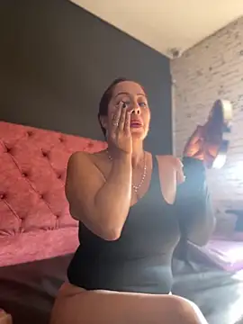 Snapshot of Miss__Melody chatting on January 20, 2:25 pm Miss Melody online show from January 20, 2:25 pm