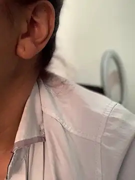 Snapshot of Miss__Melody chatting on February 18, 6:04 pm Miss Melody online show from February 18, 6:04 pm