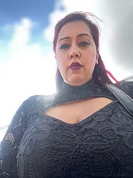 Snapshot of Miss__Melody chatting on December 13, 8:04 pm Miss Melody online show from December 13, 8:04 pm