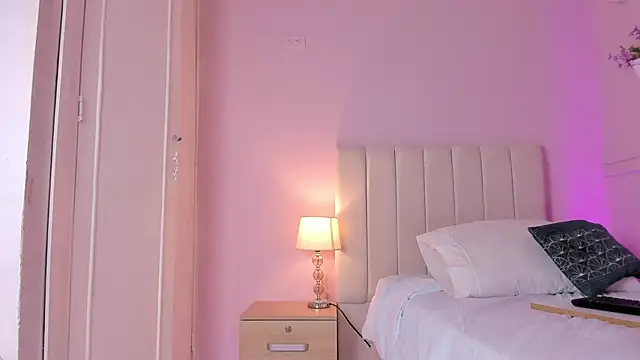 Snapshot of _isabela_x chatting on January 14, 9:41 pm isabela x online show from January 14, 9:41 pm