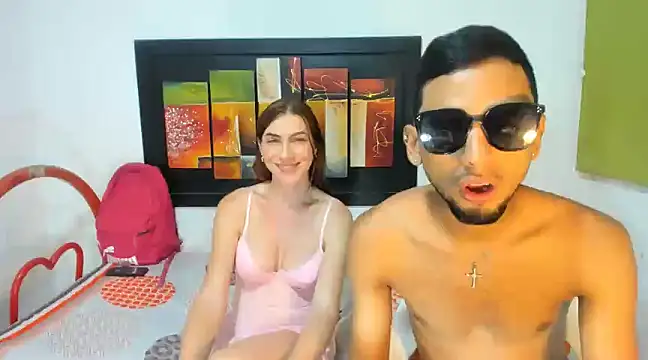 sweethoneytsx online show from March 13, 5:00 am