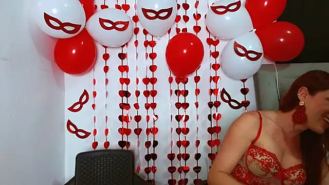 sweethoneytsx online show from September 20, 11:06 pm