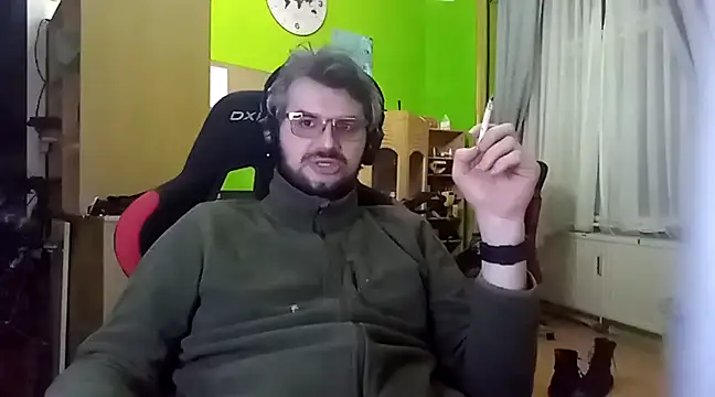 stary-w-kalesonach online show from February 11, 10:28 pm