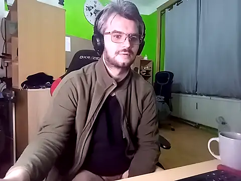 stary-w-kalesonach online show from February 13, 4:28 pm