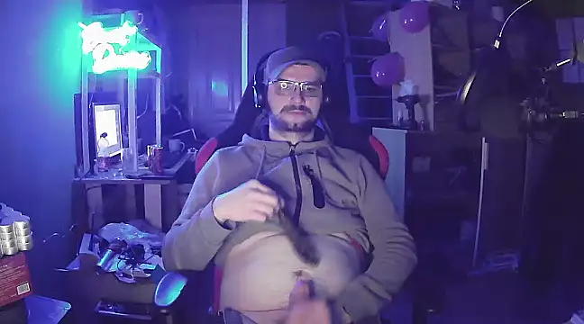 stary-w-kalesonach online show from March 5, 5:29 pm