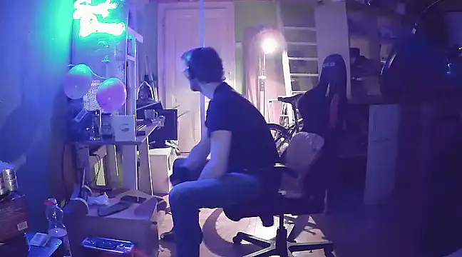 stary-w-kalesonach online show from March 15, 9:38 pm